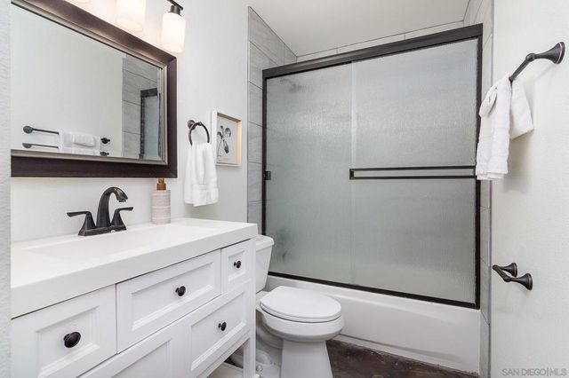 11489 Almazon St, Rancho Penasquitos, CA 92129