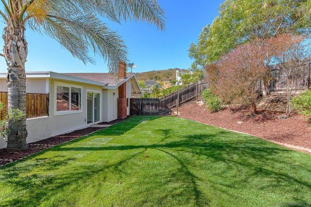 11489 Almazon St, Rancho Penasquitos, CA 92129