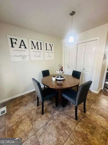 2704 Sanibel Lane SE, Smyrna, GA 30082