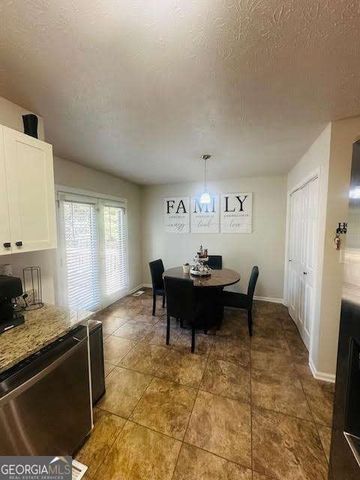 2704 Sanibel Lane SE, Smyrna, GA 30082