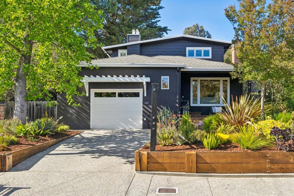 146 Palm Avenue, San Carlos, CA 94070