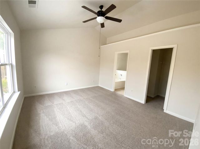 3727 Pimilico Trace Lane, Charlotte, NC 28216