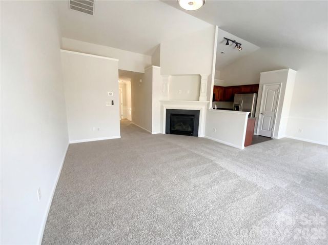 3727 Pimilico Trace Lane, Charlotte, NC 28216