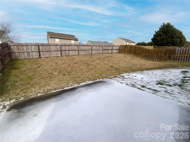 3727 Pimilico Trace Lane, Charlotte, NC 28216