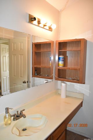 7026 Hickory Ridge, Converse, TX 78109