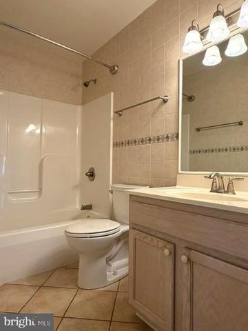 96 PHOENIX LN, Falling Waters, WV 25419