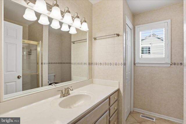 96 PHOENIX LN, Falling Waters, WV 25419