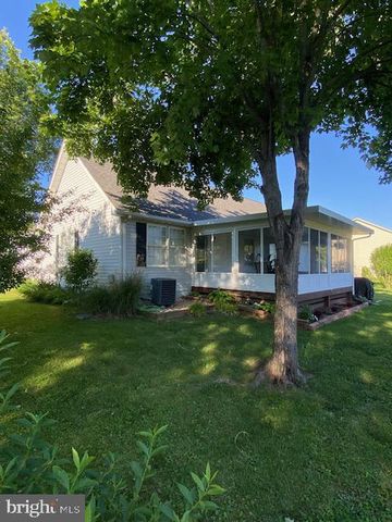 96 PHOENIX LN, Falling Waters, WV 25419