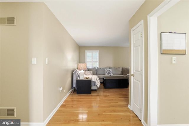 96 PHOENIX LN, Falling Waters, WV 25419