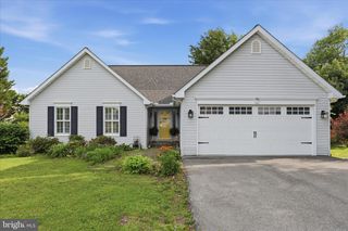 96 PHOENIX LN, Falling Waters, WV 25419