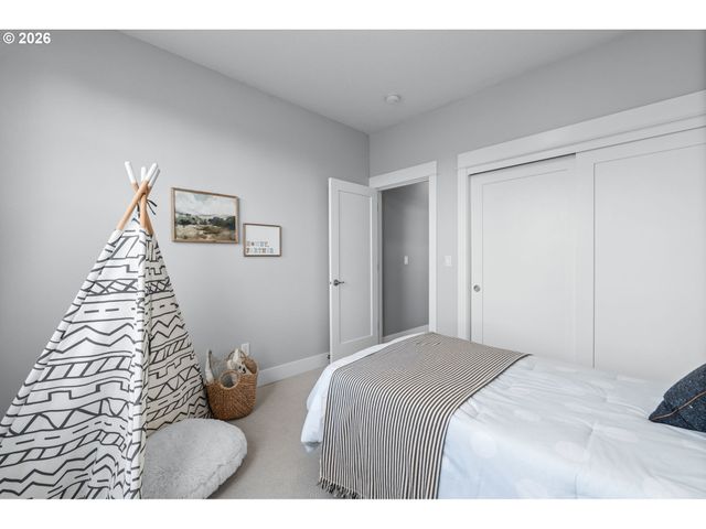 4613 Se 49TH Ave, Portland, OR 97206