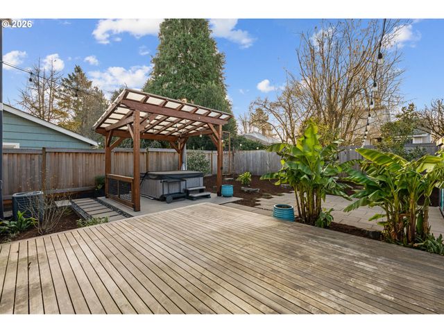 4613 Se 49TH Ave, Portland, OR 97206