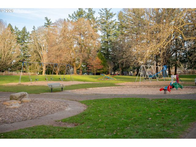 4613 Se 49TH Ave, Portland, OR 97206