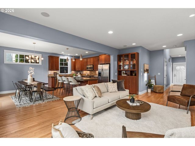 4613 Se 49TH Ave, Portland, OR 97206