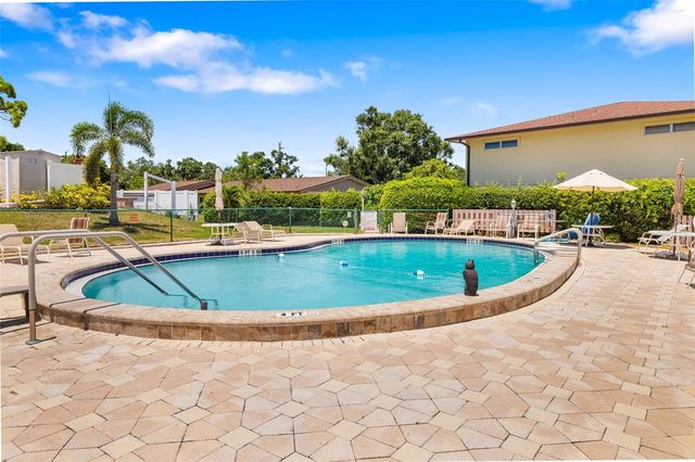 4586 MOHICAN TRAIL 147, Sarasota, FL 34233