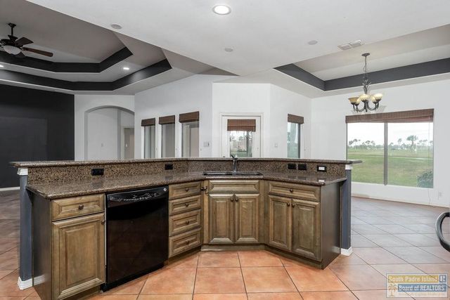 25 Hacienda Dr., Laguna Vista, TX 78578