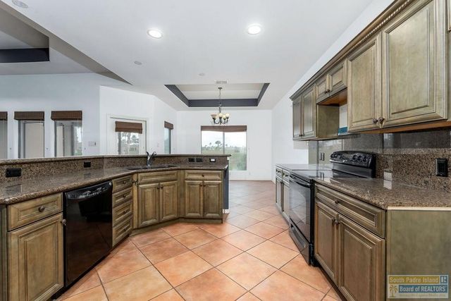 25 Hacienda Dr., Laguna Vista, TX 78578