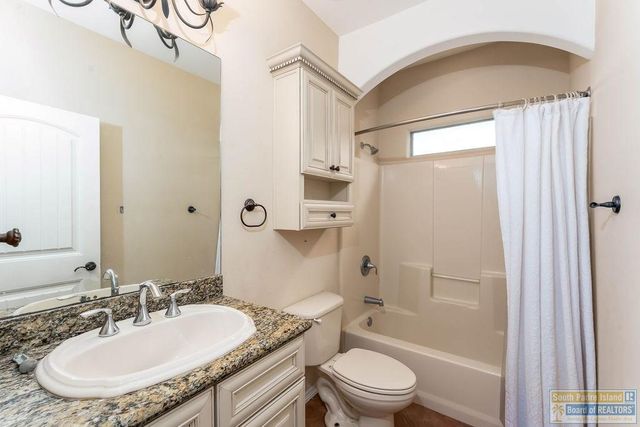 25 Hacienda Dr., Laguna Vista, TX 78578