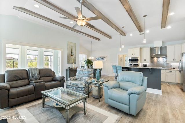 6415 Bryson Drive SW, Ocean Isle Beach, NC 28469