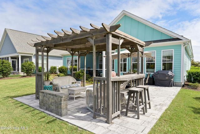 6415 Bryson Drive SW, Ocean Isle Beach, NC 28469