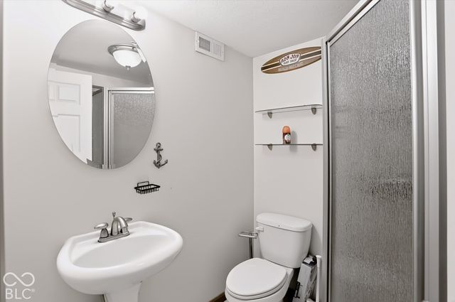 7124 E Centenary Road, Mooresville, IN 46158