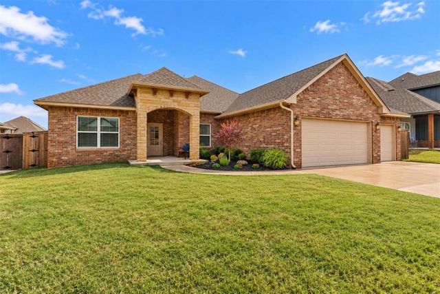 11709 NW 103rd Street, Yukon, OK 73099