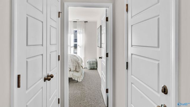 9914 Sequoyah Cove Drive SE, Owens Cross Roads, AL 35763