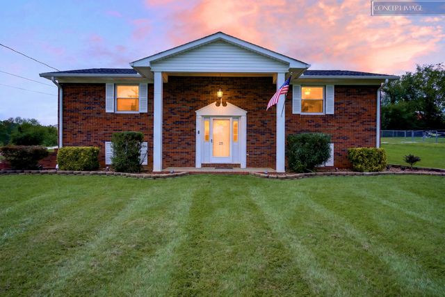 225 Westgate Dr, Baxter, TN 38544