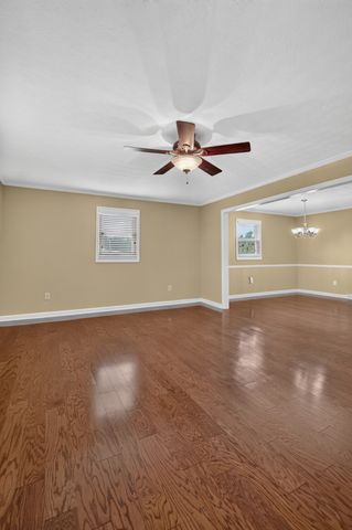 225 Westgate Dr, Baxter, TN 38544