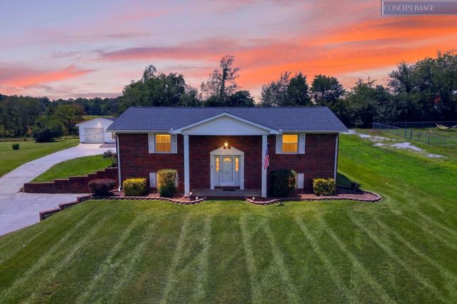 225 Westgate Dr, Baxter, TN 38544