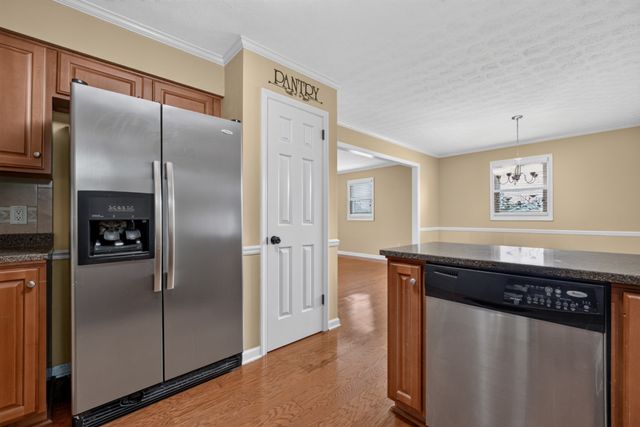 225 Westgate Dr, Baxter, TN 38544