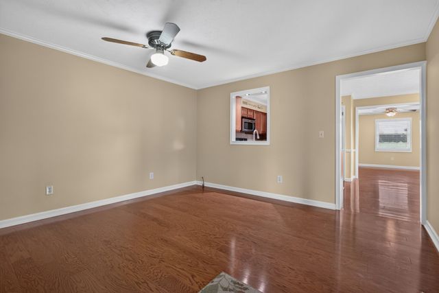 225 Westgate Dr, Baxter, TN 38544