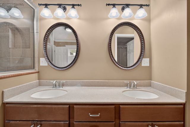 225 Westgate Dr, Baxter, TN 38544