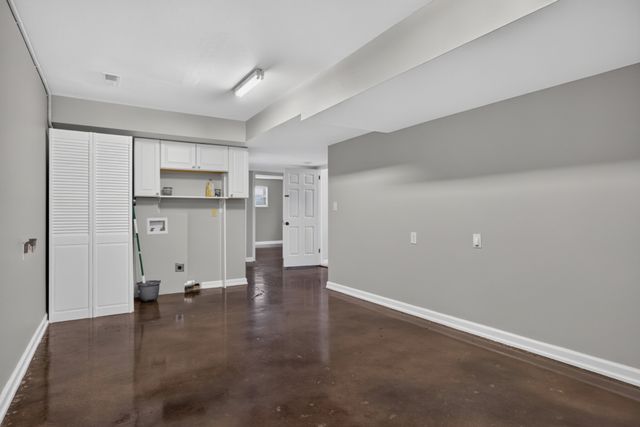 225 Westgate Dr, Baxter, TN 38544