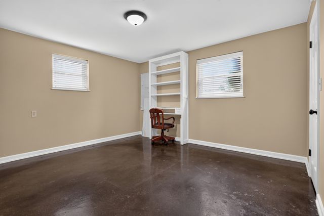 225 Westgate Dr, Baxter, TN 38544