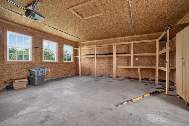 225 Westgate Dr, Baxter, TN 38544