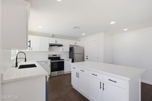 3518 E Angela Drive, Phoenix, AZ 85032