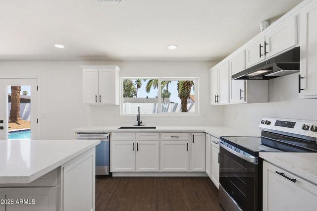 3518 E Angela Drive, Phoenix, AZ 85032