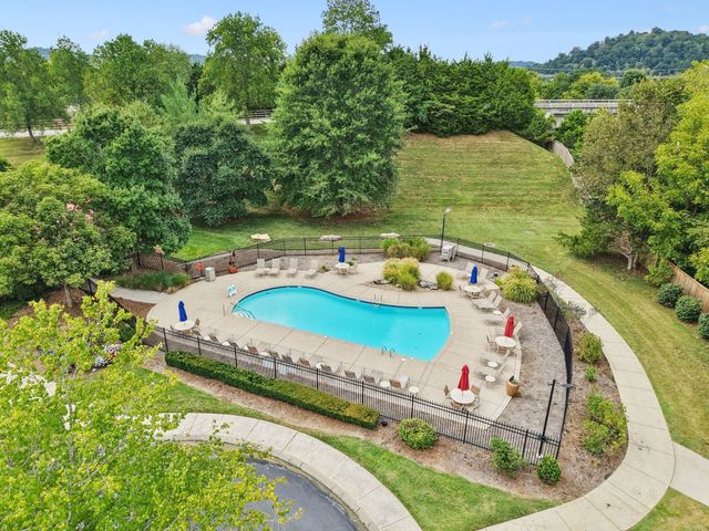 6034 Mill Tree Ct, Nashville, TN 37221