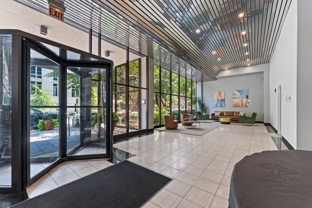 2754 N Hampden Court 1003, Chicago, IL 60614