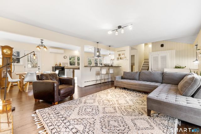 26 Forest Lane, Canton, CT 06019