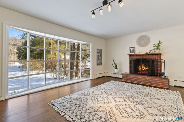 26 Forest Lane, Canton, CT 06019