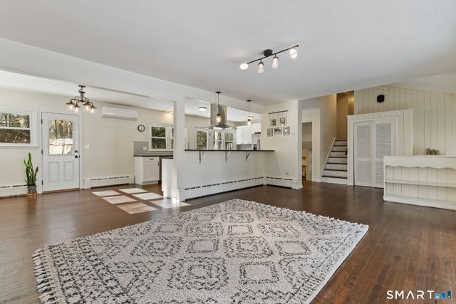 26 Forest Lane, Canton, CT 06019