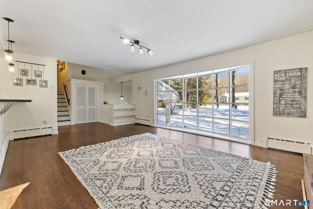 26 Forest Lane, Canton, CT 06019