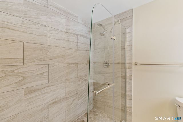 26 Forest Lane, Canton, CT 06019