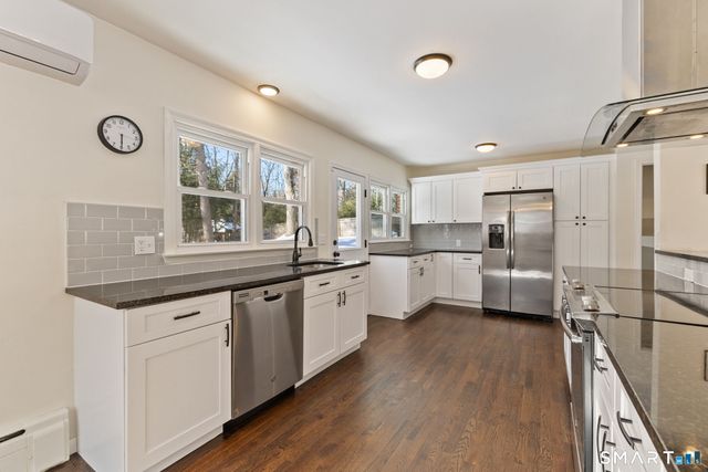 26 Forest Lane, Canton, CT 06019