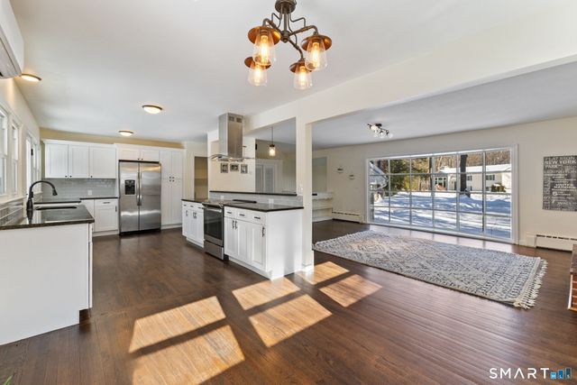 26 Forest Lane, Canton, CT 06019