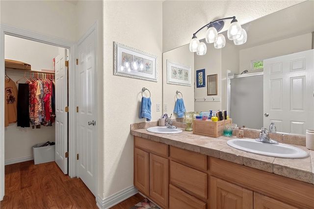 1 Webb Lane, Bella Vista, AR 72714