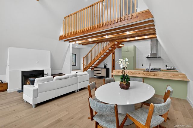 57 Forest Pond Rd, Narrowsburg, NY 12764