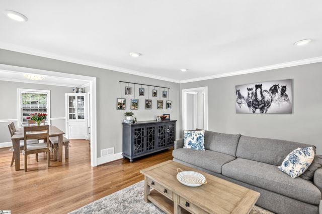 453 Longview Terrace, Greenville, SC 29605